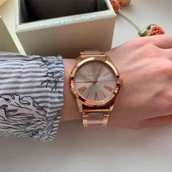 ساعت مچی عقربه ای زنانه مایکل کورس مدل AWMK3595