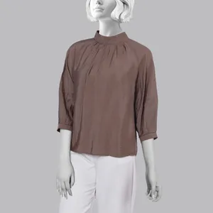 بلوز آستین بلند یقه ایستاده زنانه سرژه مدل 204626