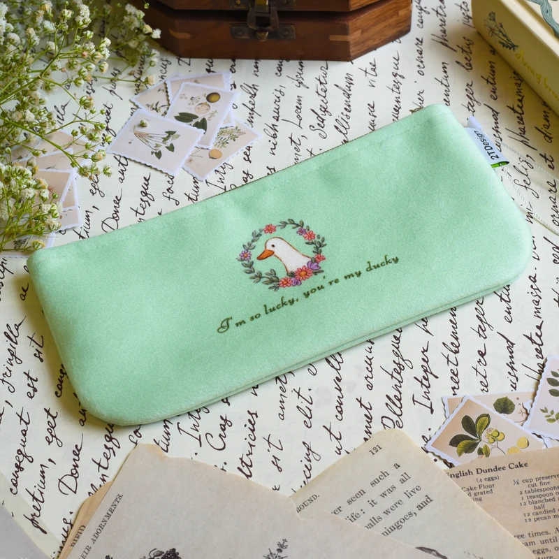 عکس شماره 8 : جامدادی طوطی دیزاین طرح اردک مدل mlk-25