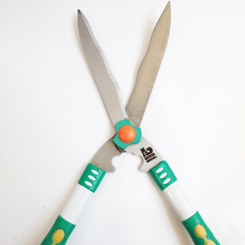 قیچی شمشاد زنی مدل کوییک کد YP-48CM