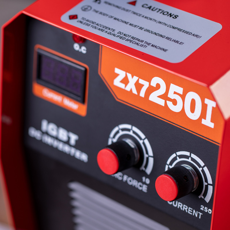 اینورتر جوشکاری 250 آمپر تیتان پرو مدل ZX7-250I