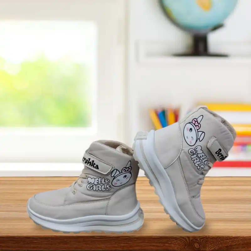 نیم بوت دخترانه مدل چسبی