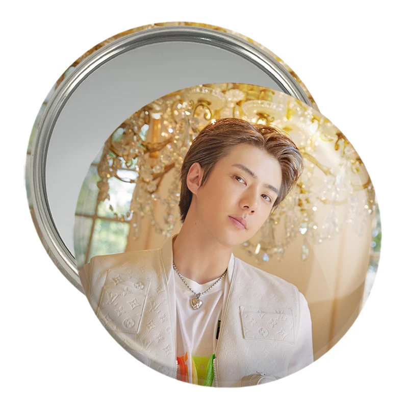 آینه جیبی خندالو مدل سهون گروه اکسو EXO  کد 16773