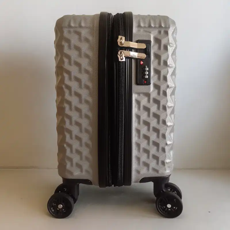 چمدان خلبانی ام آر مدل کاوردار