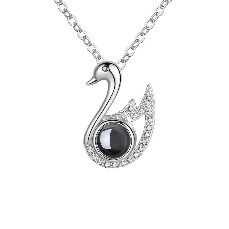    گردنبند زنانه مدل قو دوستت دارم به صد زبان دنیا 