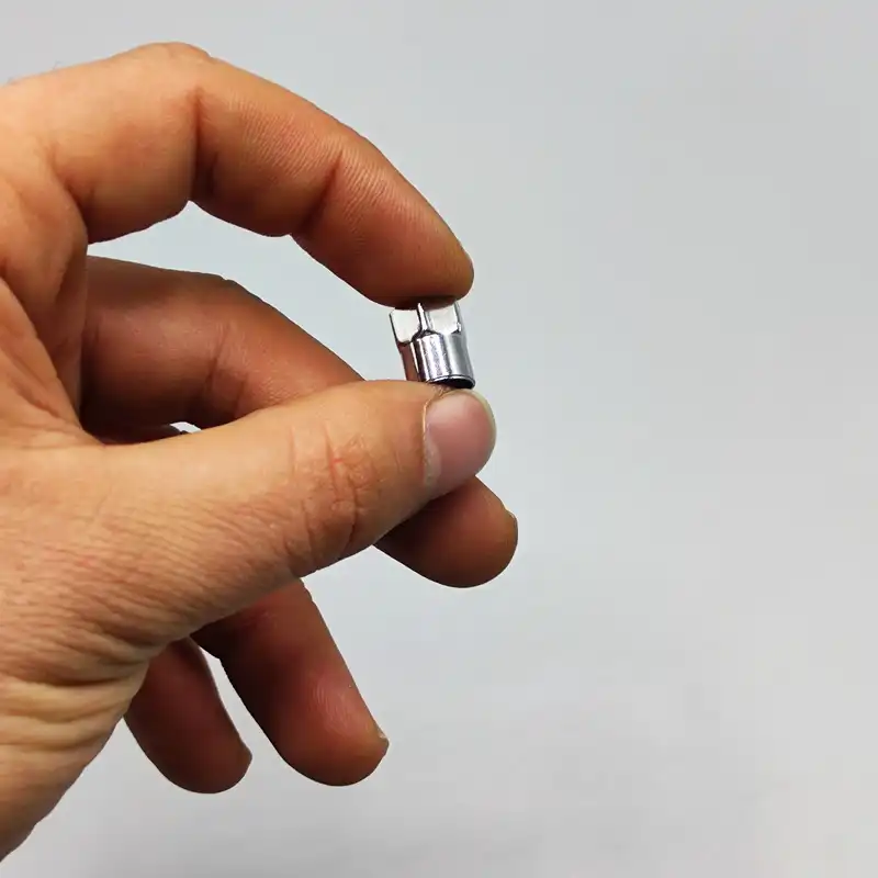 سر والف لاستیک خودرو ال بی او مدل ST بسته چهار عددی