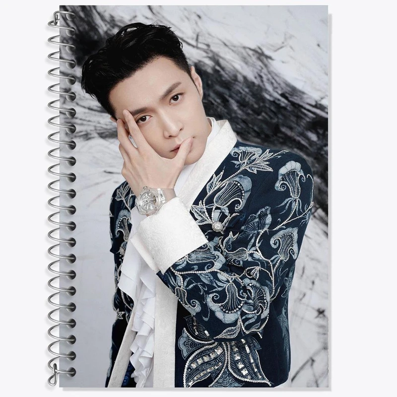 دفتر زبان 50 برگ خندالو مدل سه خط طرح لی گروه اکسو EXO کد 16851