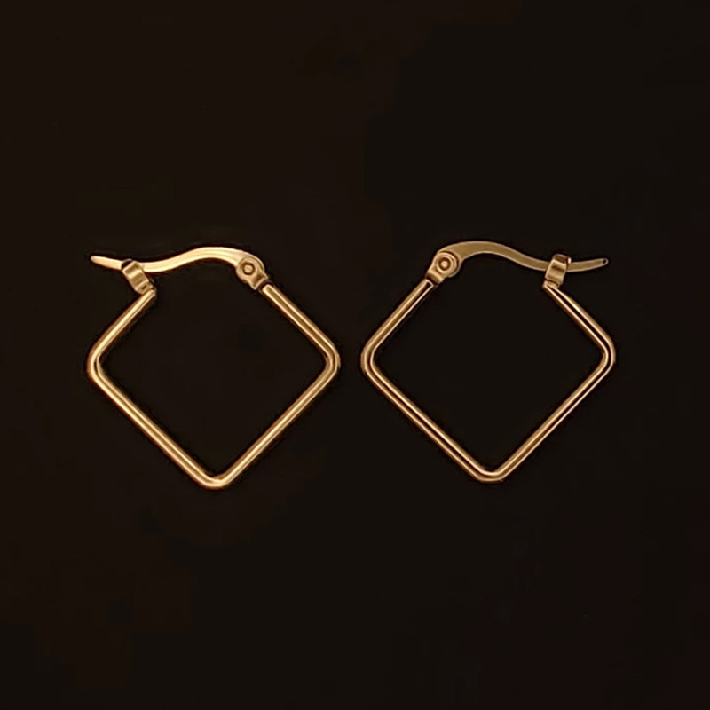 گوشواره زنانه سیکس مدل 495