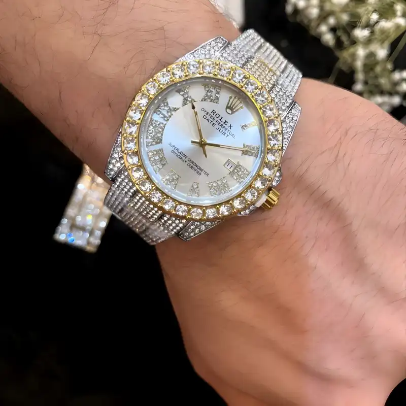 ساعت مچی عقربه ای  مدل فول نگین استون قفل مخفی کد 07