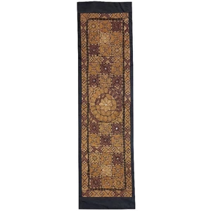 رومیزی سوزن دوزی کد SOOZRA87