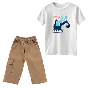 ست تی‌شرت و شلوارک پسرانه مدل دایناسور و ماشین رنگ سفید