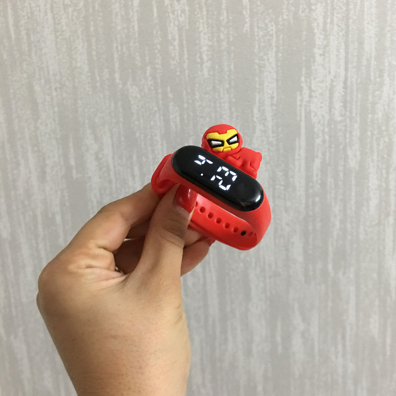 ساعت مچی دیجیتال بچگانه مدل ضد آب سیلیکونی  سوپرمن S M کد BB