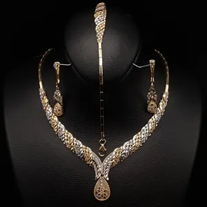 نیم ست طلا 18 عیار زنانه مدل 1ES344