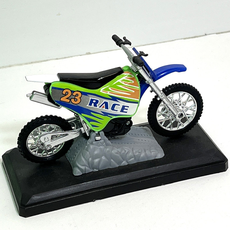 ماکت موتور مدل پرشی صخره دار