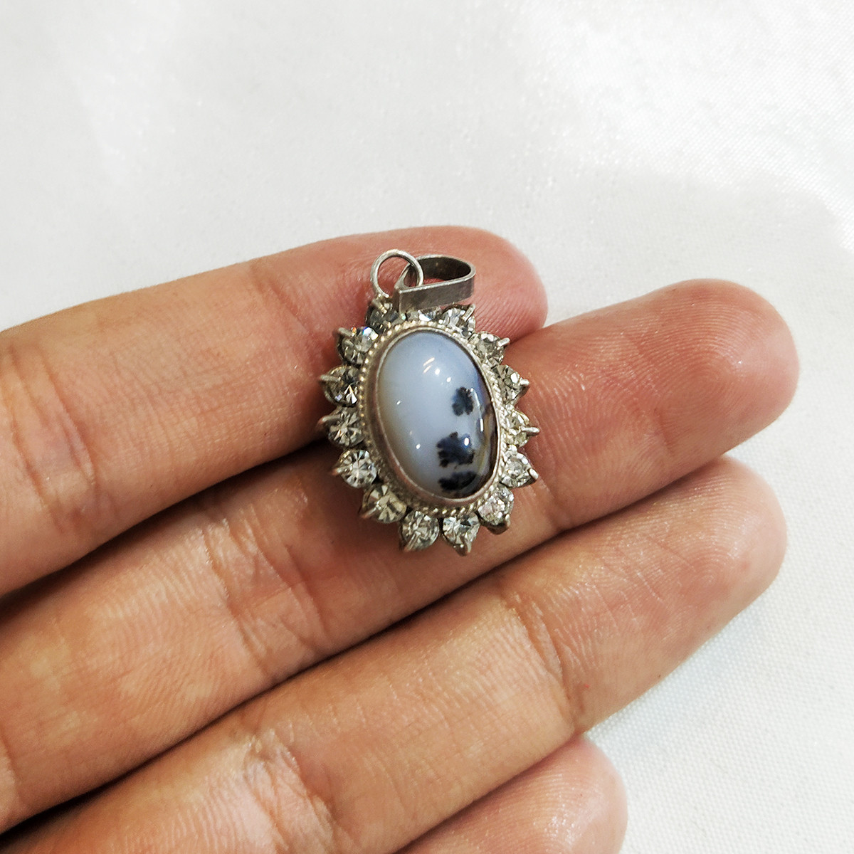 آویز گردنبند نقره زنانه سلین کالا مدل عقیق کد ce-As17