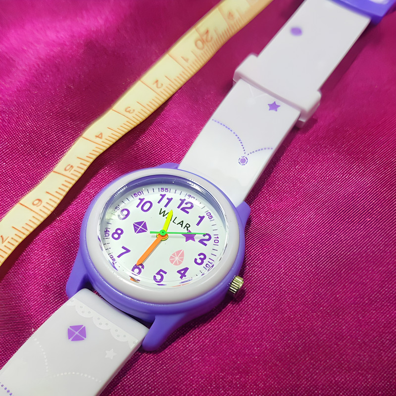 ساعت مچی عقربه ای بچگانه والار مدل ستاره