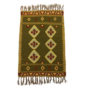 گلیم دستباف یک و نیم متری طرح ستاره کد 130