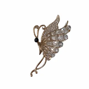 سنجاق سینه زنانه مدل نگین کار