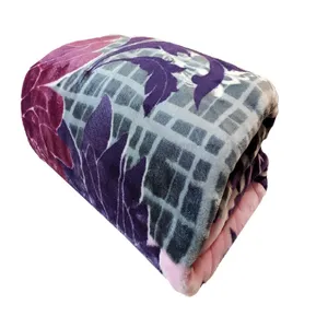 پتوی گلبافت مدل برتر امبوس کد 835/01 سایز 220x160 سانتی متر