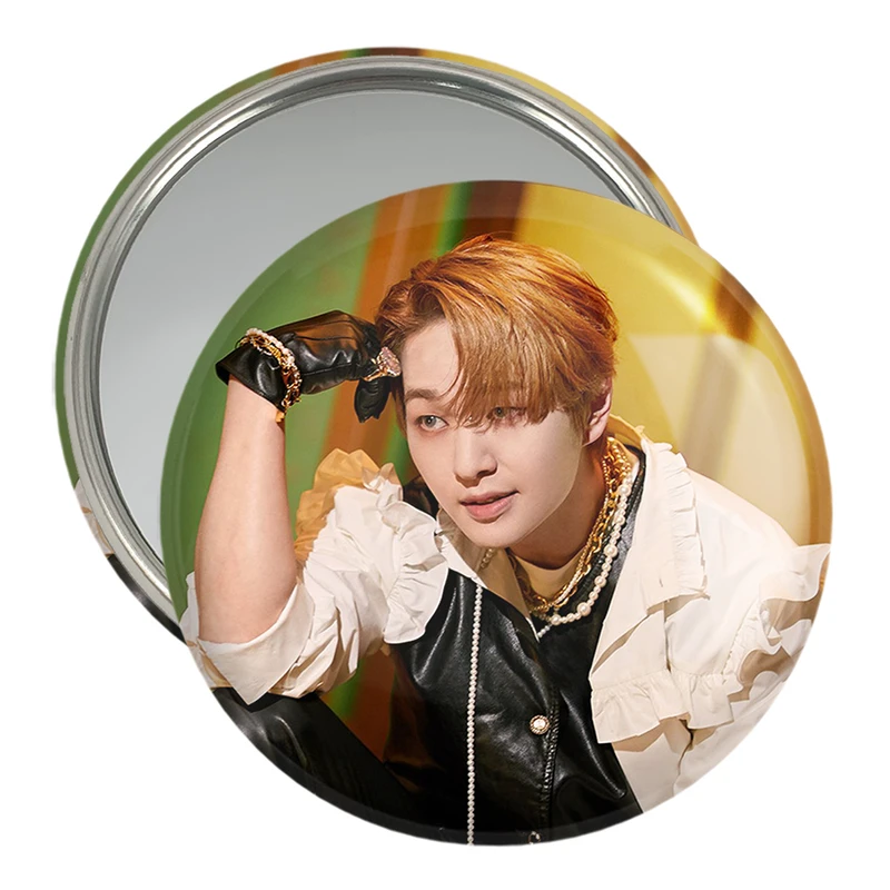 آینه جیبی خندالو مدل اونیو گروه شاینی Shinee  کد 21311