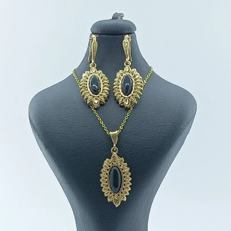 نیم ست زنانه مدل بیضی نگیندار کد GS0080