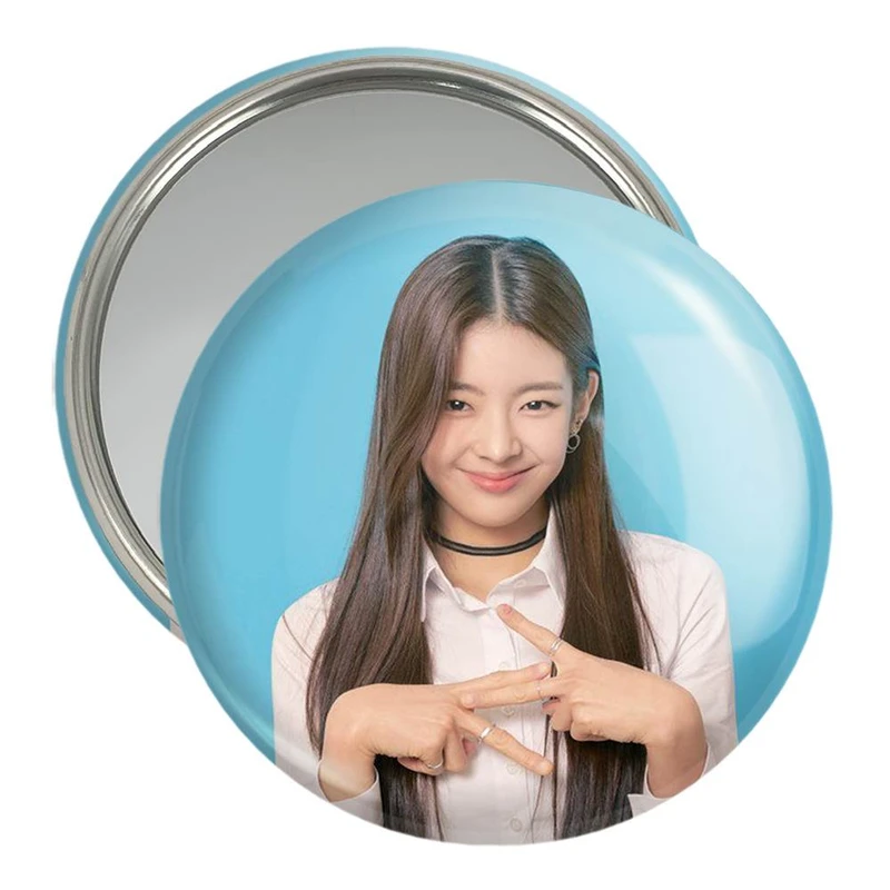 آینه جیبی خندالو مدل لیا گروه ایتزی ITZY  کد 12444