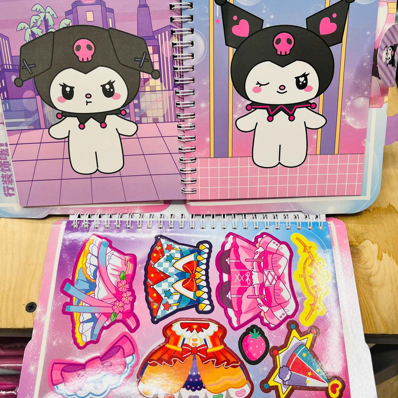 بازی آموزشی مدل میکاپ و طراحی لباس کرومی