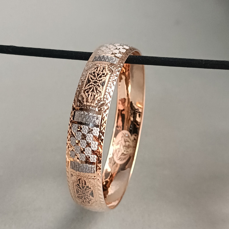 النگو طلا 18 عیار زنانه مارلیک کد 0208S4w النگو طلا 18 عیار زنانه مارلیک کد 0208S4w