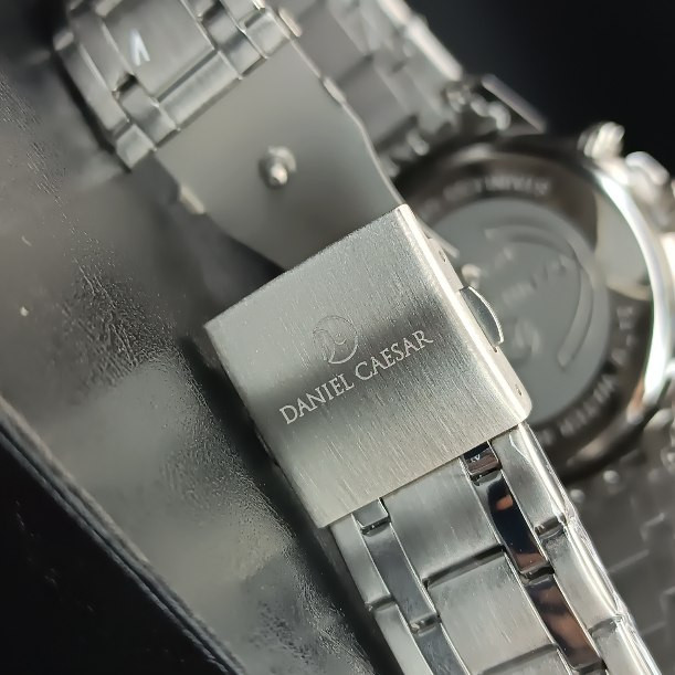 ساعت مچی عقربه‌ای مردانه کوارتز دنیل سزار مدل 174 G