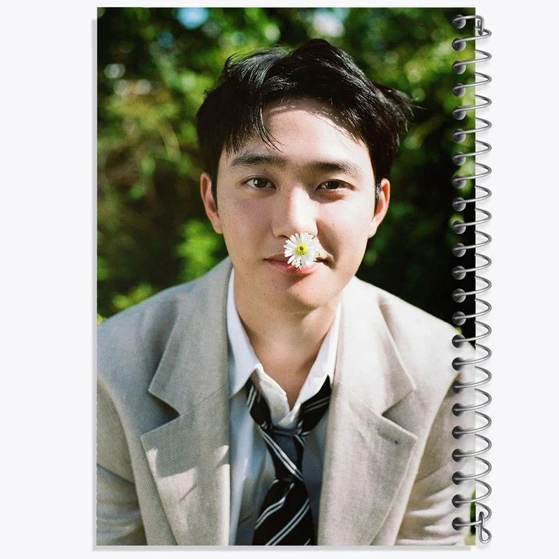 دفتر مشق 100 برگ خندالو طرح دی او گروه اکسو EXO کد 13372