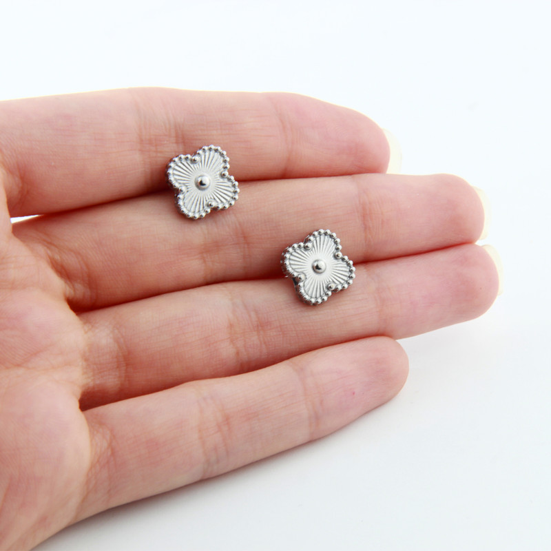 گوشواره دخترانه مدل ونکلیف کد 1701