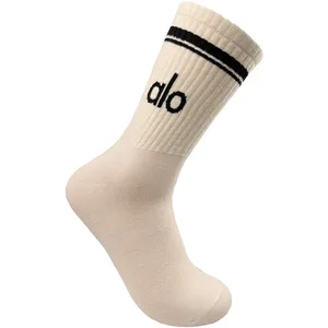 جوراب ورزشی ساق بلند زنانه کد 03