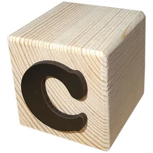 استند رومیزی کودک مدل مکعب حرف C