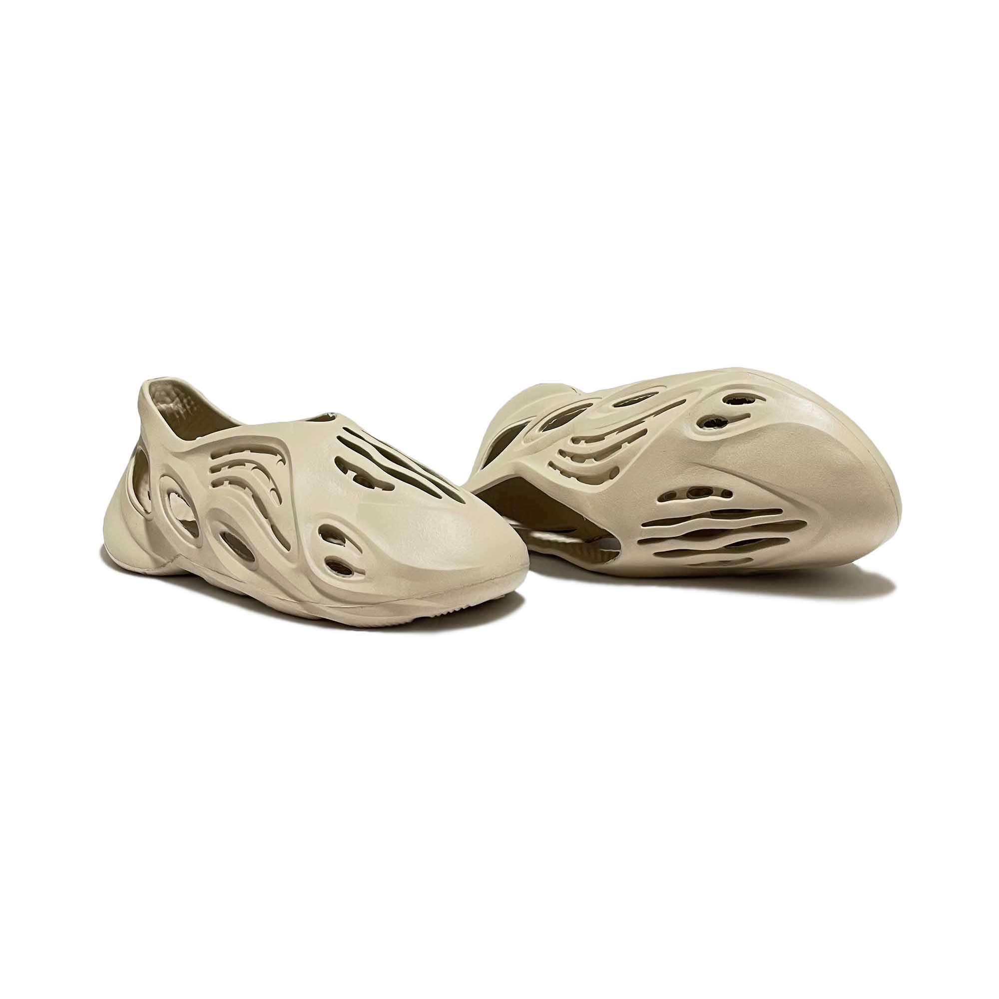 کفش ساحلی مردانه مدل Yeezy کد RS-BR-588