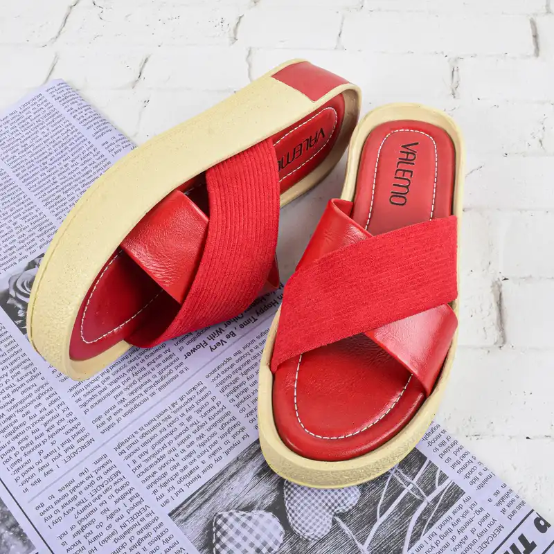 دمپایی زنانه والمو مدل کادیس کد RD.2930