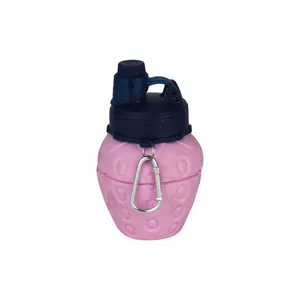 قمقمه مدل سیلیکونی تاشو طرح توت فرنگی کد G-43 گنجایش 0.3 لیتر