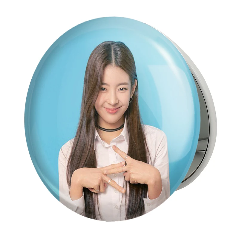 آینه جیبی خندالو طرح لیا گروه ایتزی ITZY مدل تاشو کد 12444 