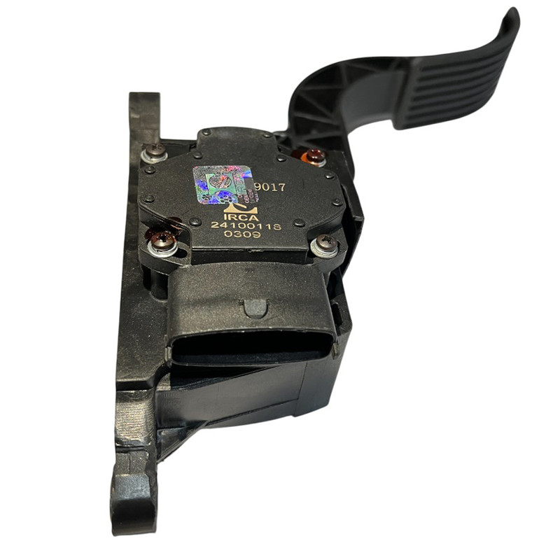 پدال گاز ایرکا مدل برقی کد 118 مناسب برای تیبا و کوییک