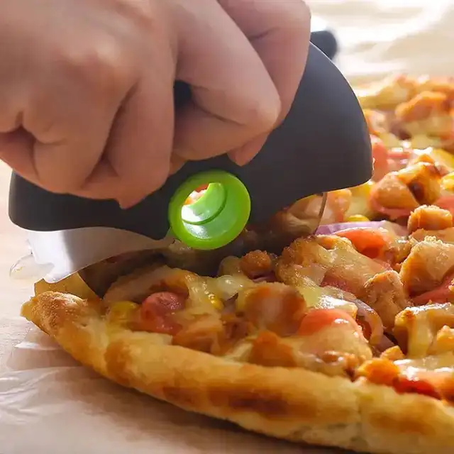 پیتزا بر مدل 007