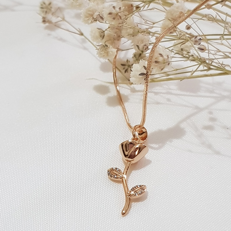 گردنبند زنانه ژوپینگ مدل گل رز نگینی کد 3467 گردنبند زنانه ژوپینگ مدل گل رز نگینی کد 3467