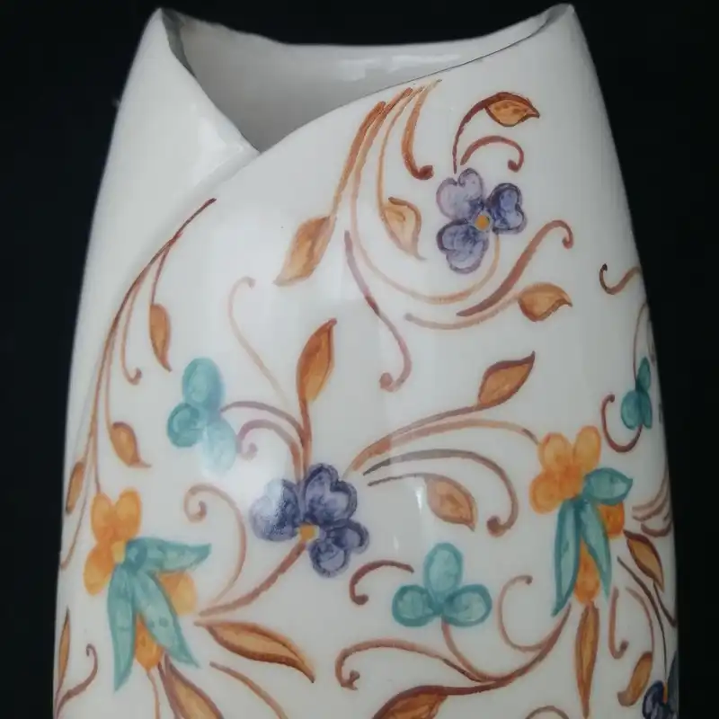 گلدان سرامیکی هیوا طرح پیچک ایستاده کد 11047651