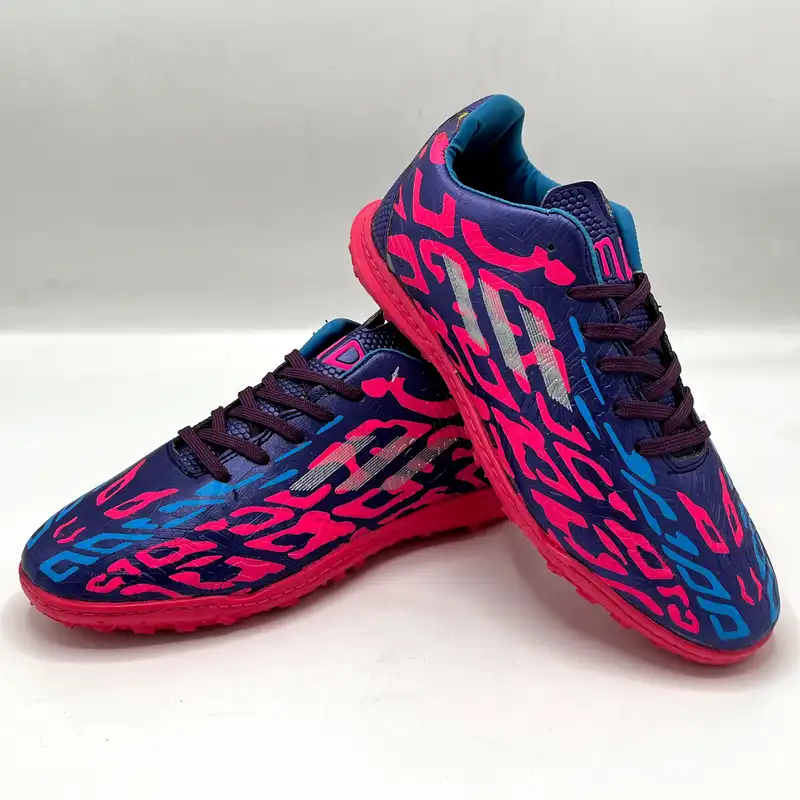 کفش فوتبال مدل حرفه ای چمن مصنوعی رنگ بنفش