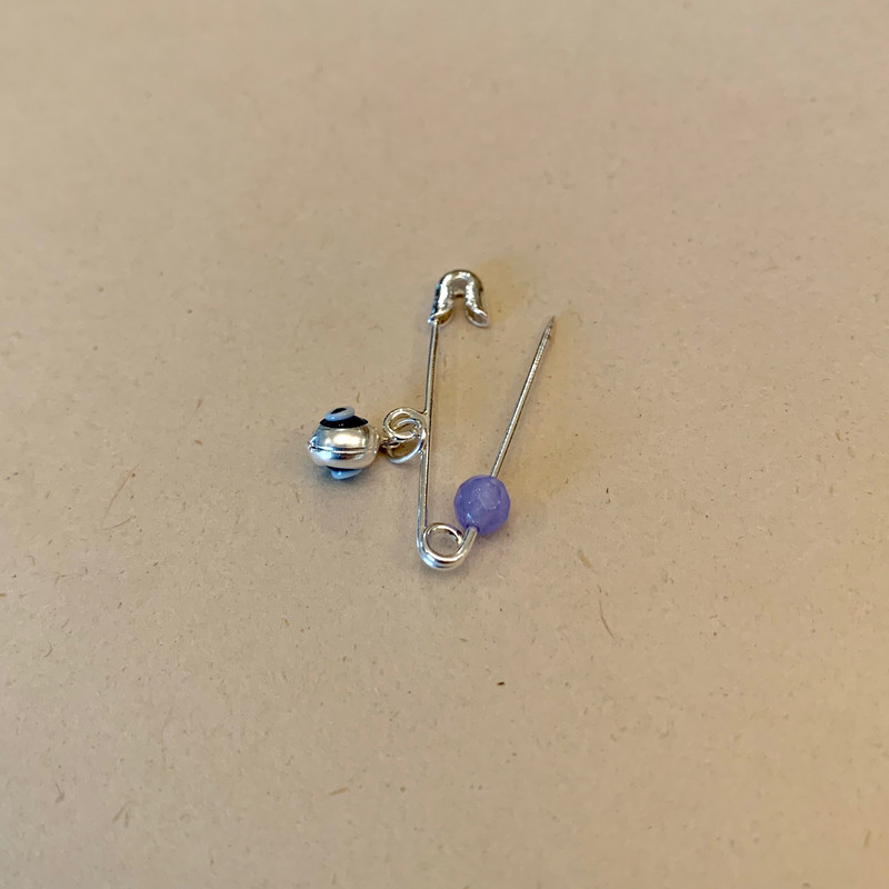 سنجاق سينه دخترانه مدل چشم نظر