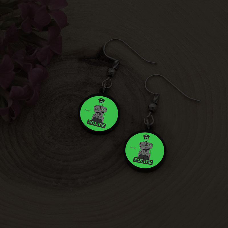 گوشواره زنانه ناکسیگو مدل شب تاب طرح پلیس کد ES8123