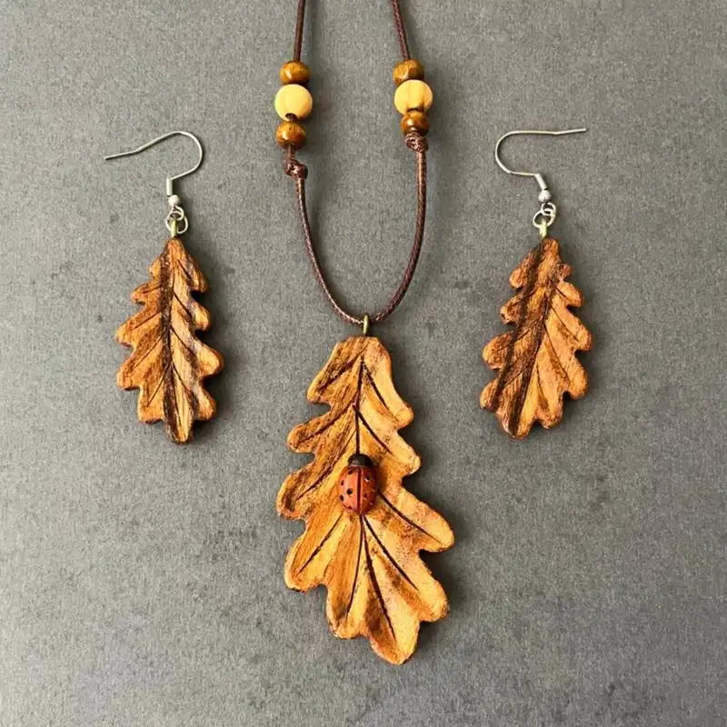 نیم ست زنانه مدل چوبی طرح برگ کد B0002