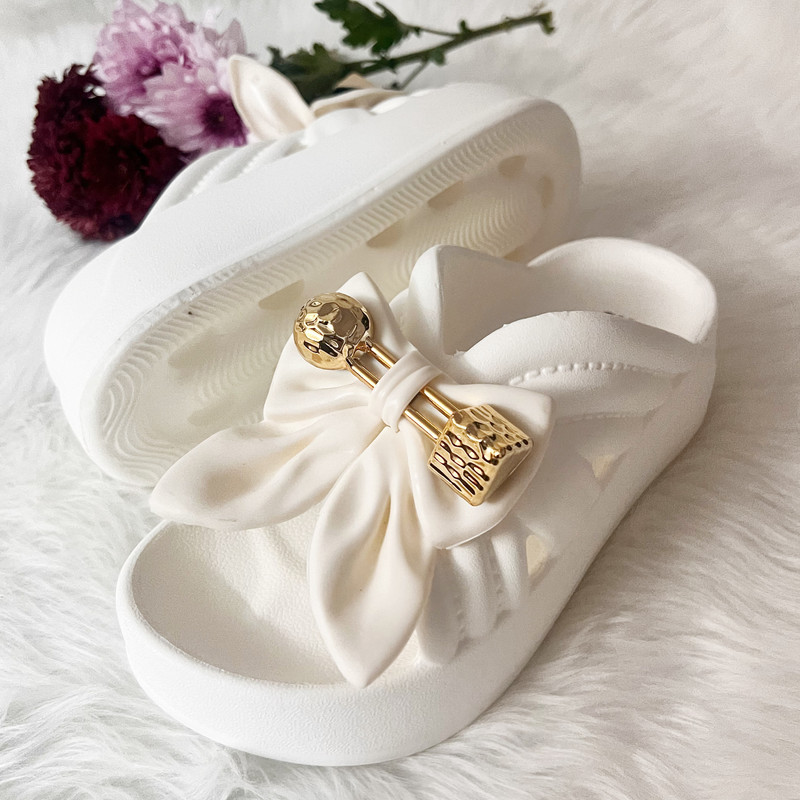 دمپایی زنانه پاپا مدل آیناز کد 222