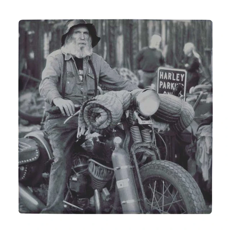 زیر لیوانی طرح پیرمرد موتور سوار کد    3888707_2112