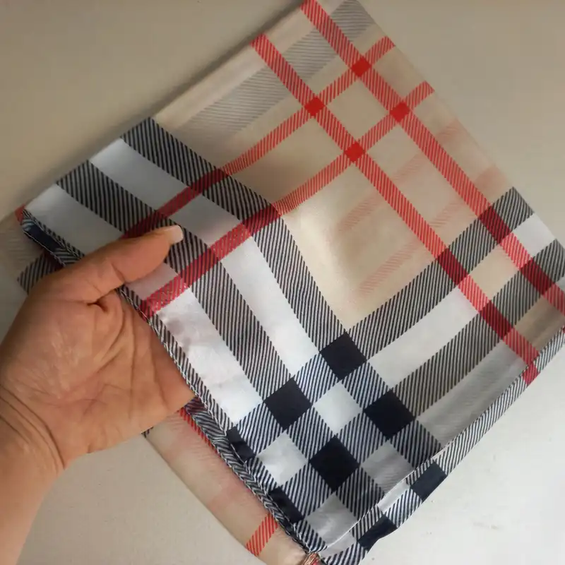 روسری زنانه  مدل ابریشم مجلسی مهمانی چهارخانه کد 55