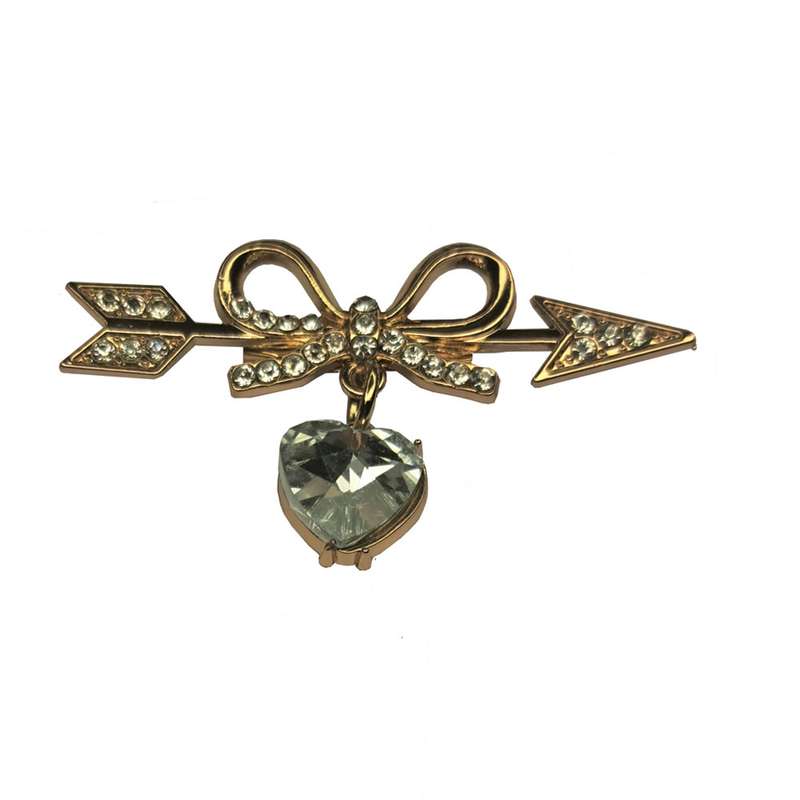 گل سینه زنانه مدل پاپیون گل سینه زنانه مدل پاپیون