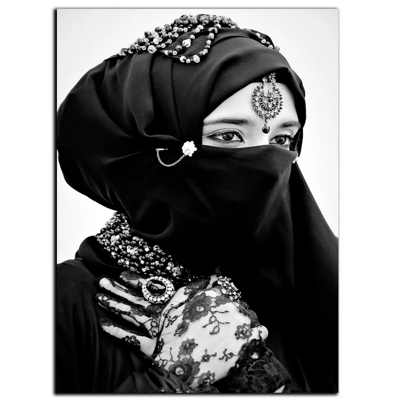 تابلو شاسی بکلیت طرح لباس زنانه عربی مدل SH-7313